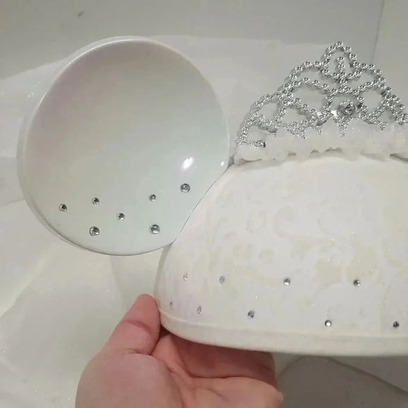 {Disney Parks} Authentic Bridal Minnie Mouse Hat - Adult Women's - Picture 3 of 13